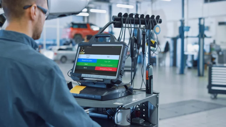 Technician at work in an industrial plant equipped with Gartec systems